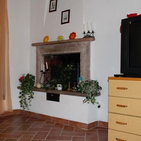 Casa Vacanze In Borgo Monteverdi Marittimo Εξωτερικό φωτογραφία