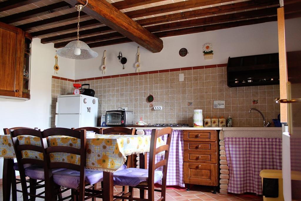 Casa Vacanze In Borgo Monteverdi Marittimo Εξωτερικό φωτογραφία