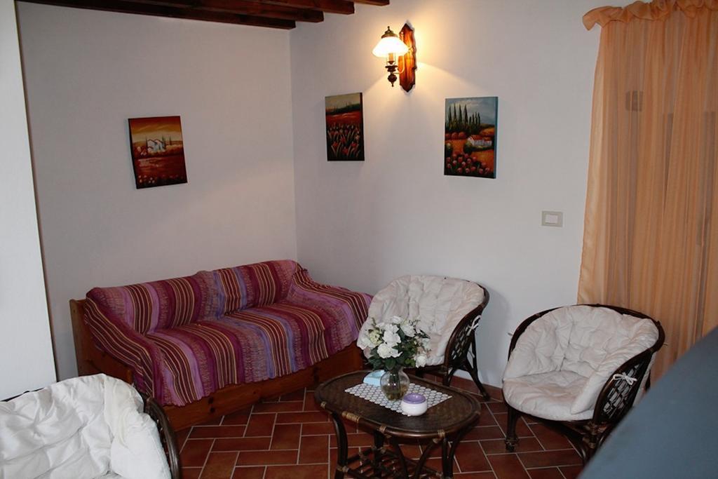 Casa Vacanze In Borgo Monteverdi Marittimo Εξωτερικό φωτογραφία